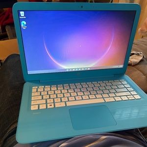 Hp stream 14” 32gb storage and 8gb ram (upgraded)